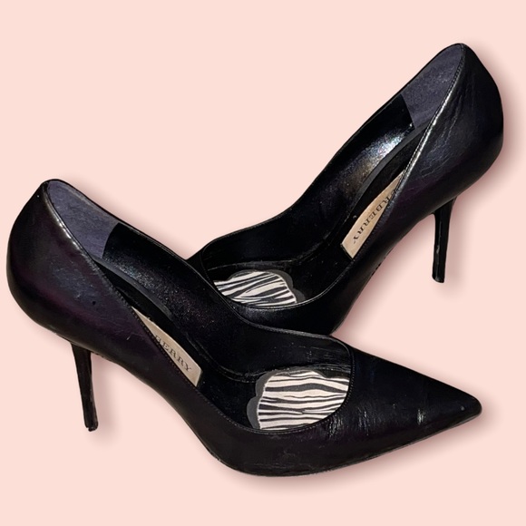 Burberry Black Pumps - Picture 6 of 10